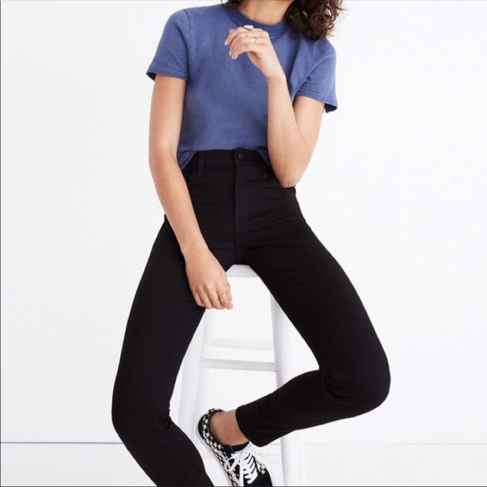 NWT Levi’s 724 High Rise Straight jeans black 24 - Picture 9 of 9